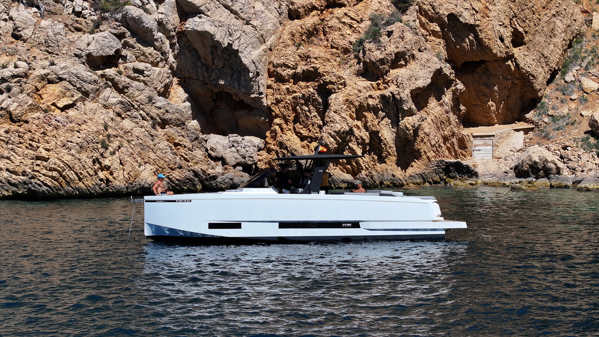 DE ANTONIO D36 | "Pleamar"