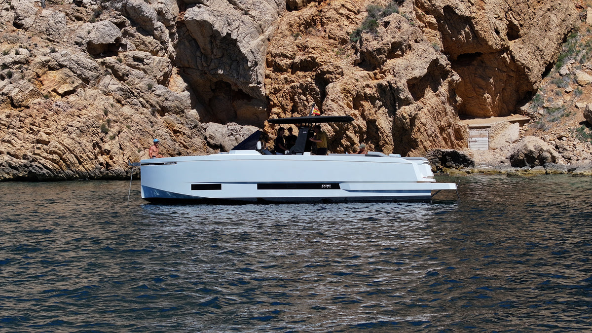 DE ANTONIO D36 | "Pleamar"