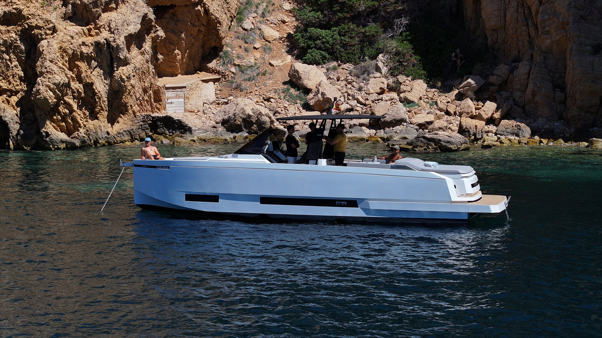 DE ANTONIO D36 | "Pleamar"