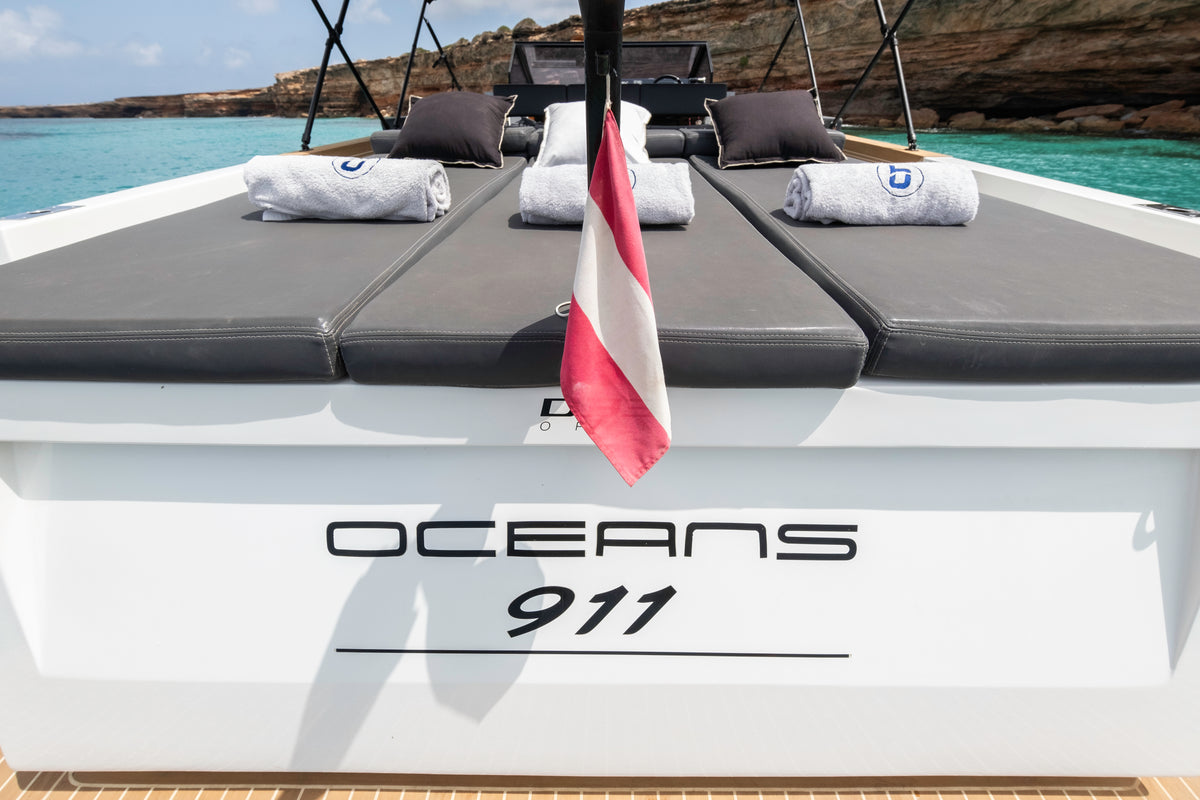 DE ANTONIO D33 | "Oceans 911"