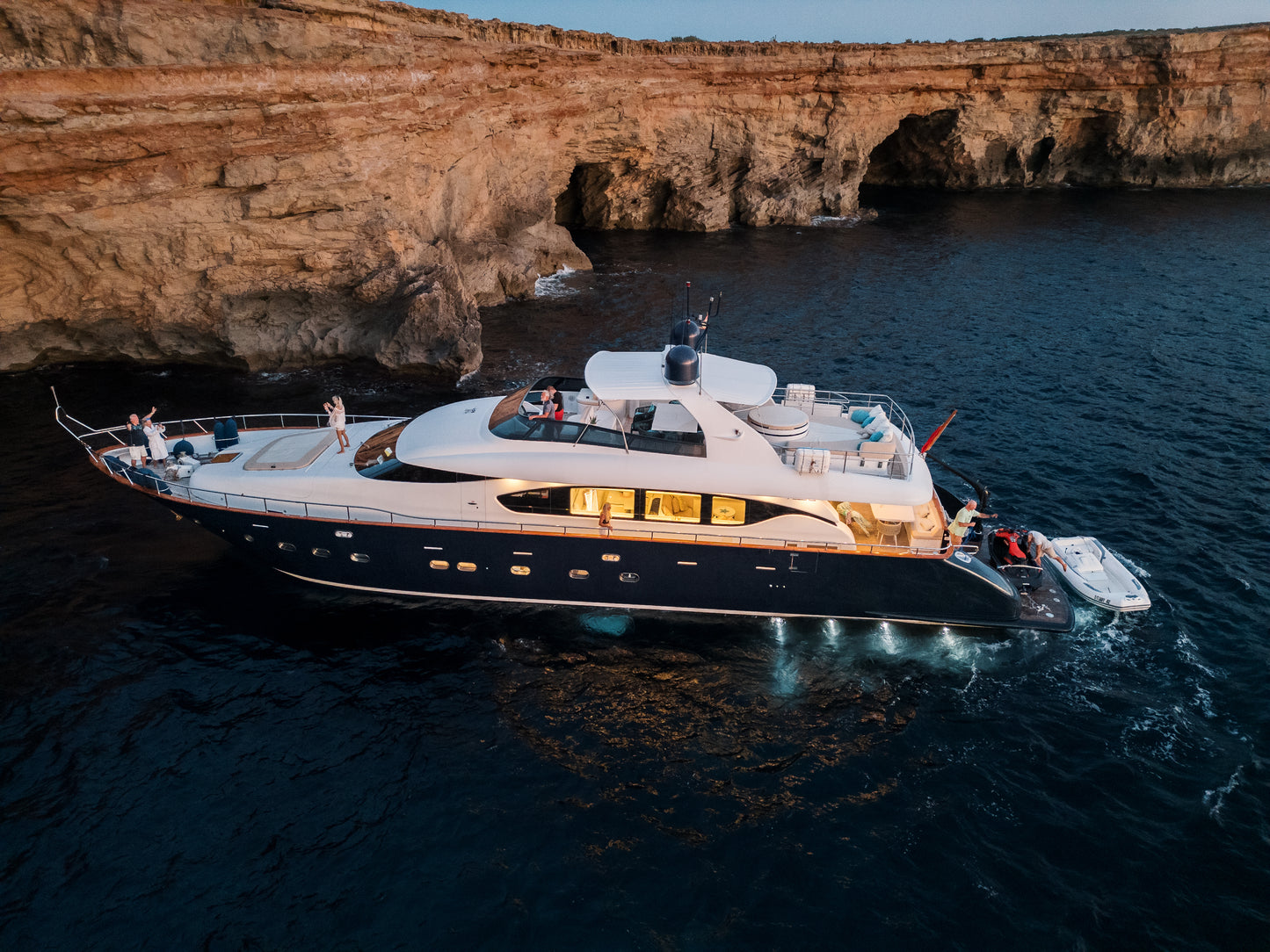 MAIORA 99 | "Lady KC"