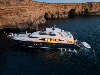 MAIORA 99 | "Lady KC"