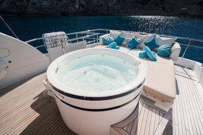 MAIORA 99 | "Lady KC"