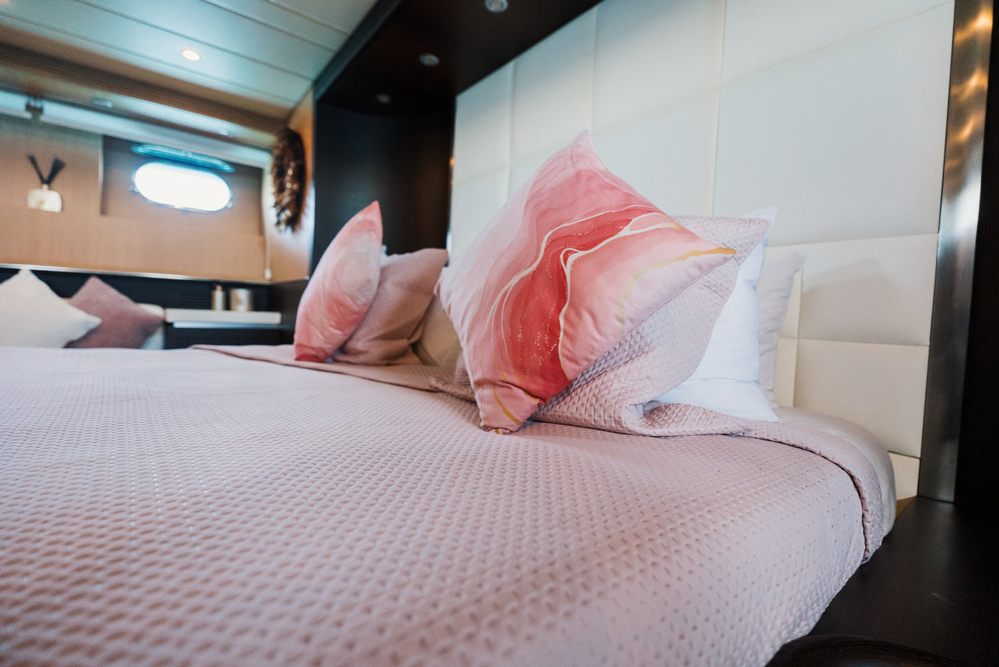 MAIORA 99 | "Lady KC"