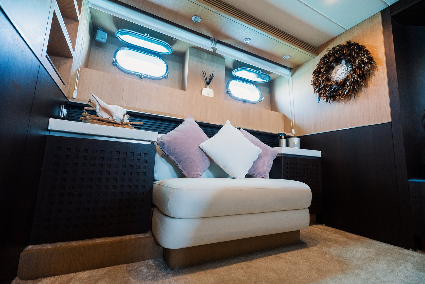 MAIORA 99 | "Lady KC"