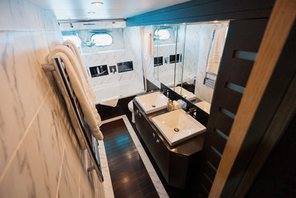 MAIORA 99 | "Lady KC"