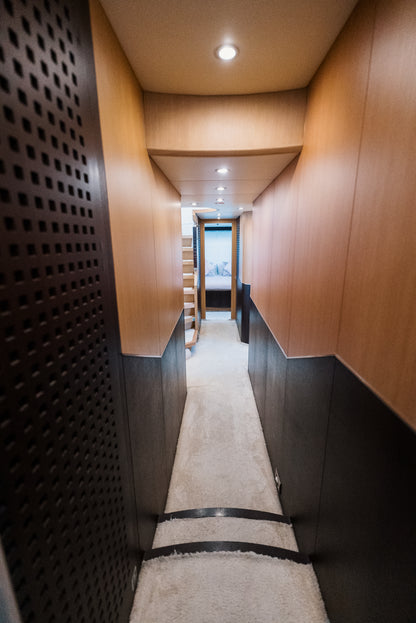 MAIORA 99 | "Lady KC"