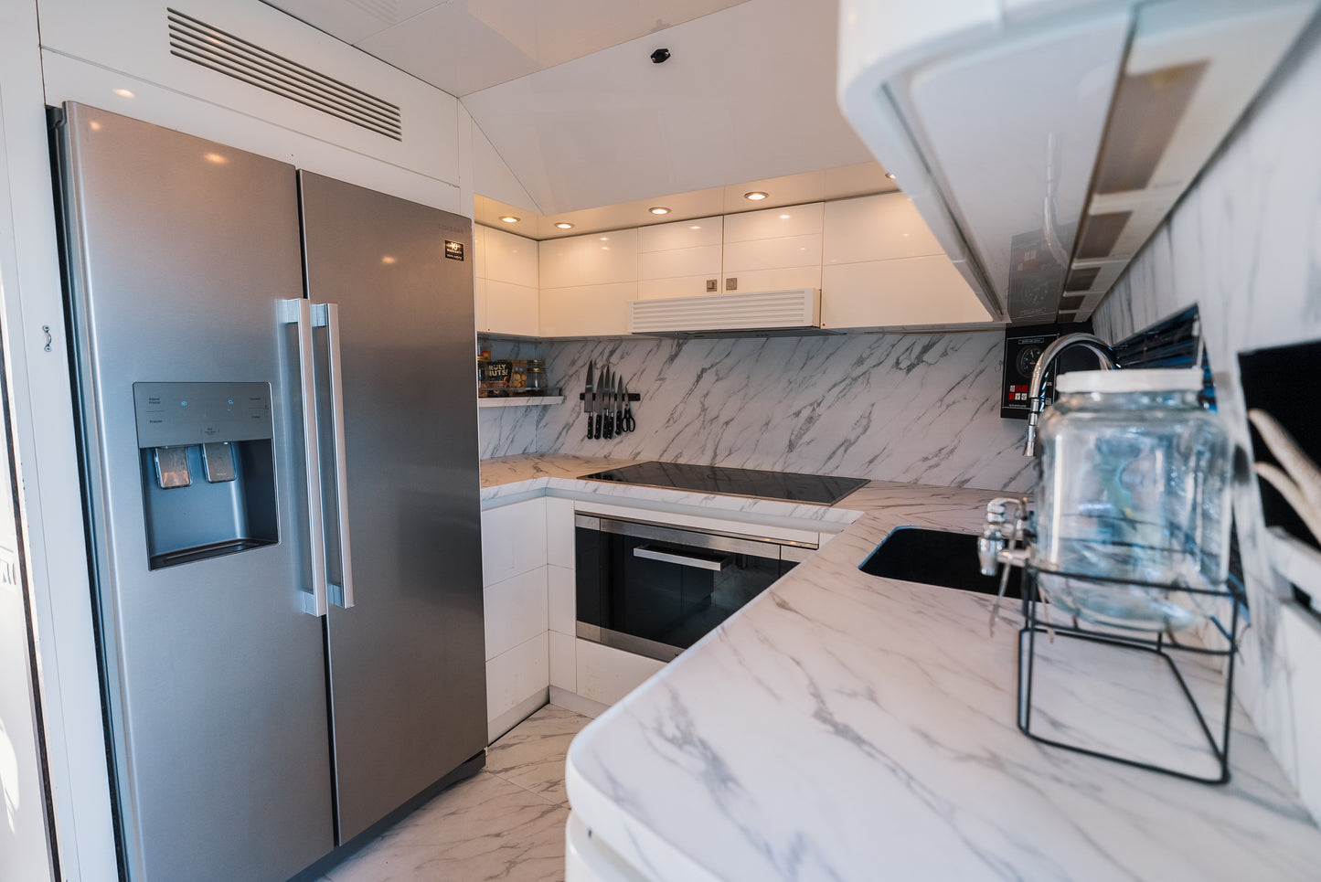 MAIORA 99 | "Lady KC"