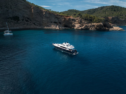 MAIORA 99 | "Lady KC"