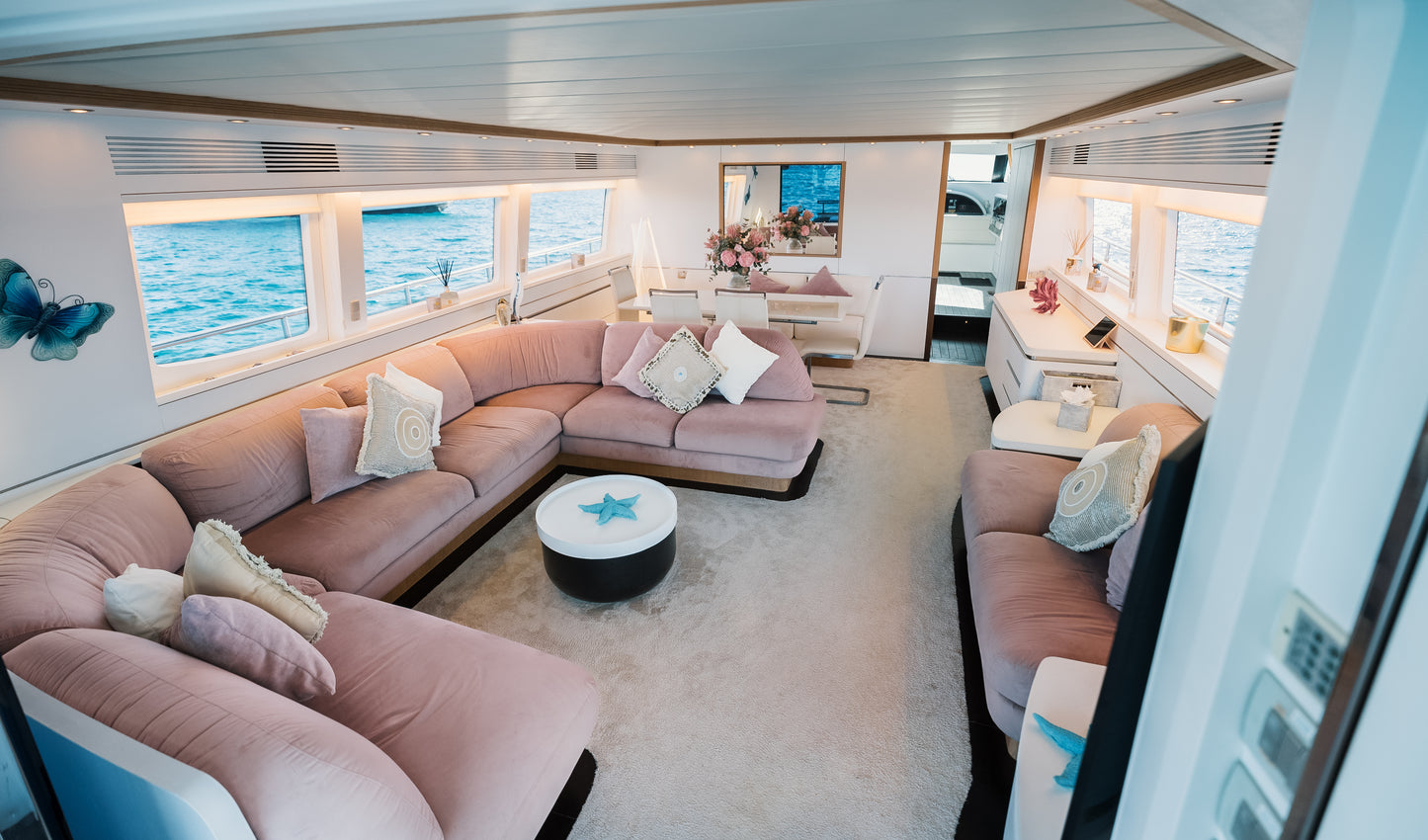 MAIORA 99 | "Lady KC"