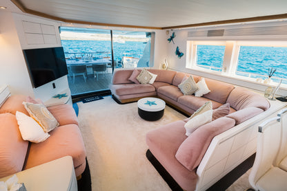 MAIORA 99 | "Lady KC"