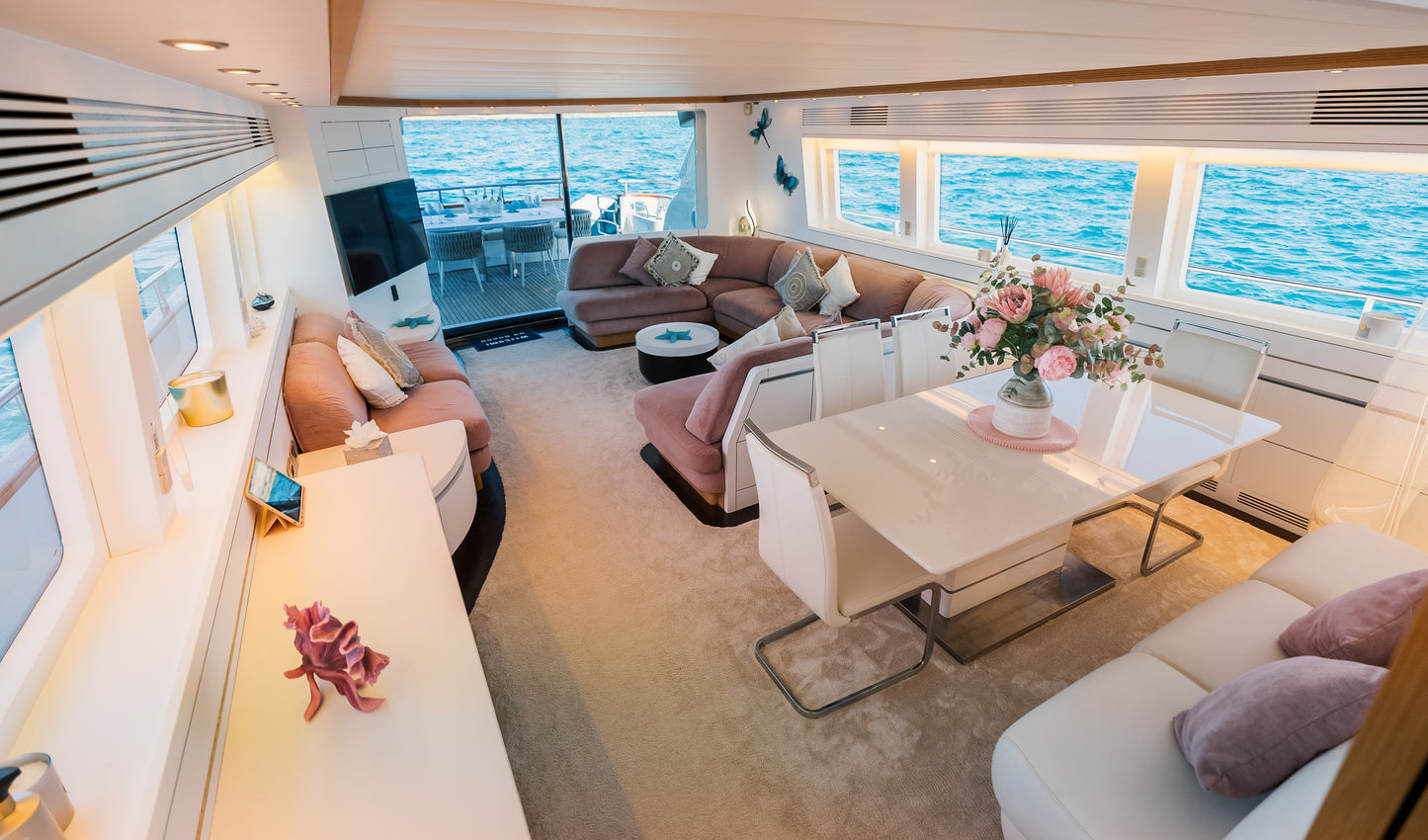 MAIORA 99 | "Lady KC"