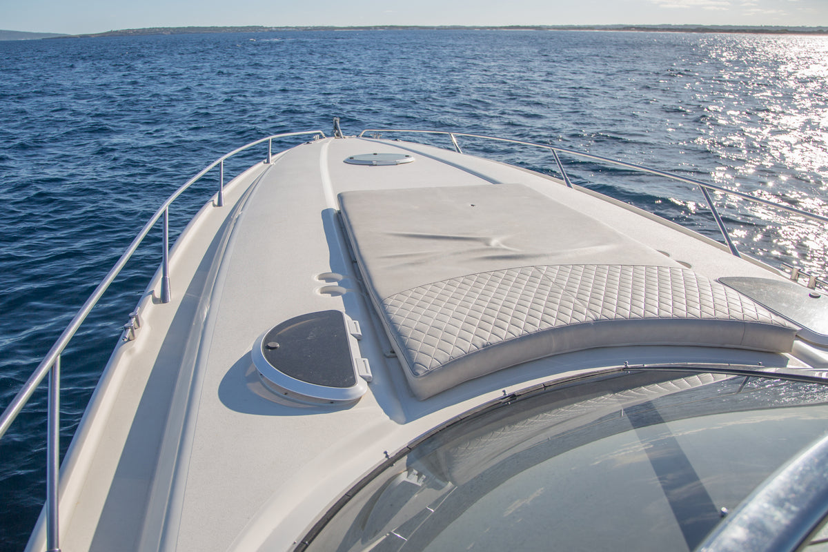 SUNSEEKER SUPERHAWK 48 | "Watch Me"